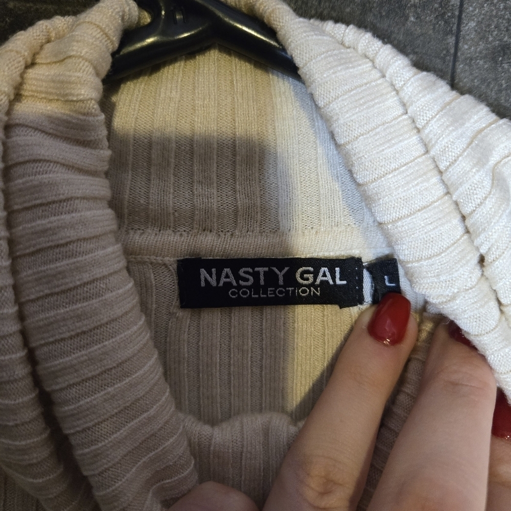 Nasty Gal ribbed turtleneck midi dress - Picture 3 of 6